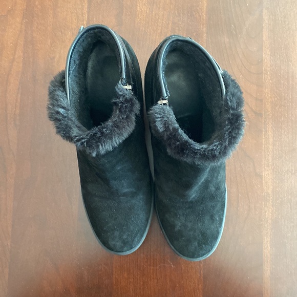 Aquatalia suede booties - Picture 6 of 7